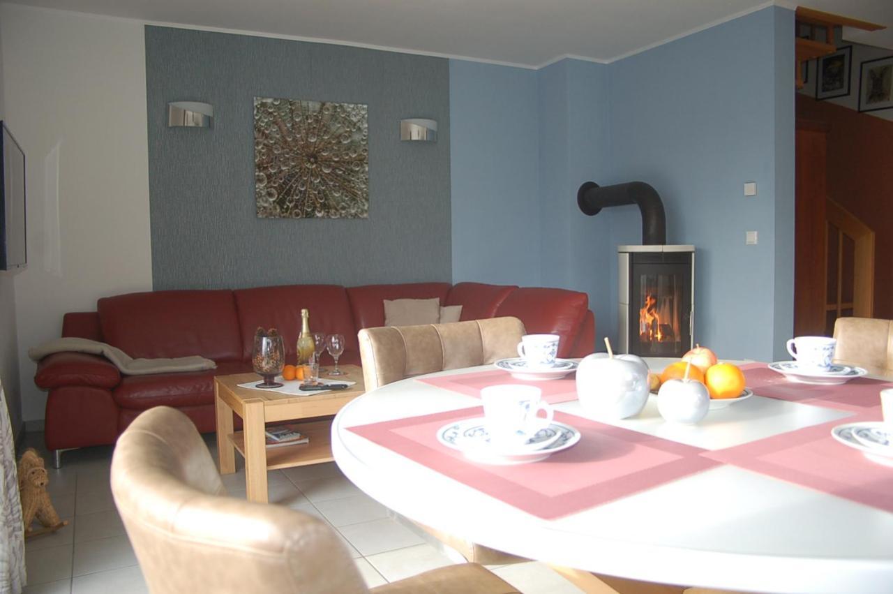 Behagliches Ferienhaus Zaunkoenig -Mit Kamin Und Sauna 塔内 外观 照片