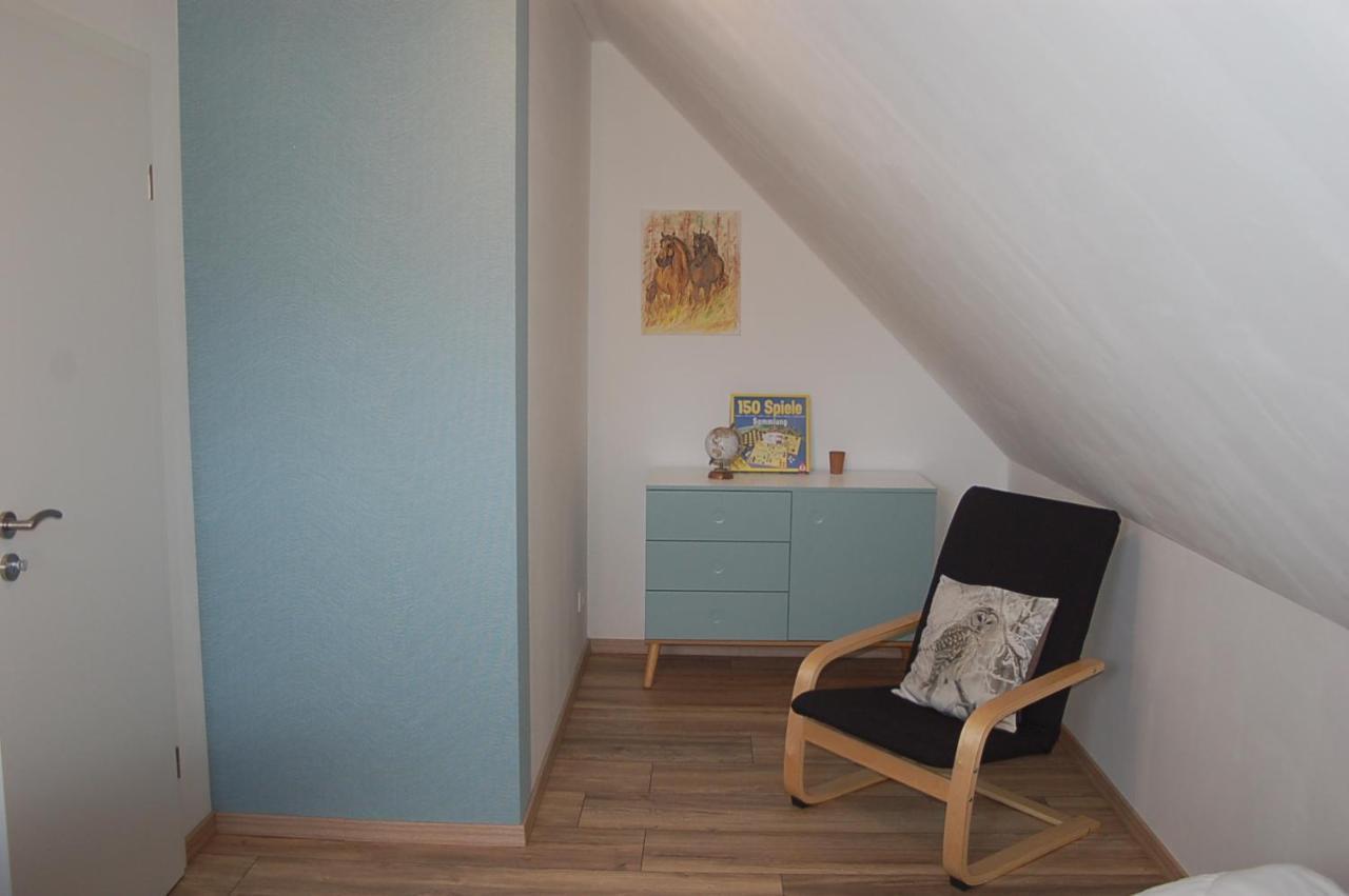 Behagliches Ferienhaus Zaunkoenig -Mit Kamin Und Sauna 塔内 外观 照片