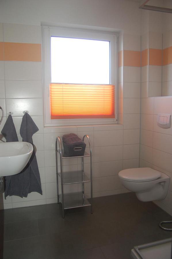 Behagliches Ferienhaus Zaunkoenig -Mit Kamin Und Sauna 塔内 外观 照片