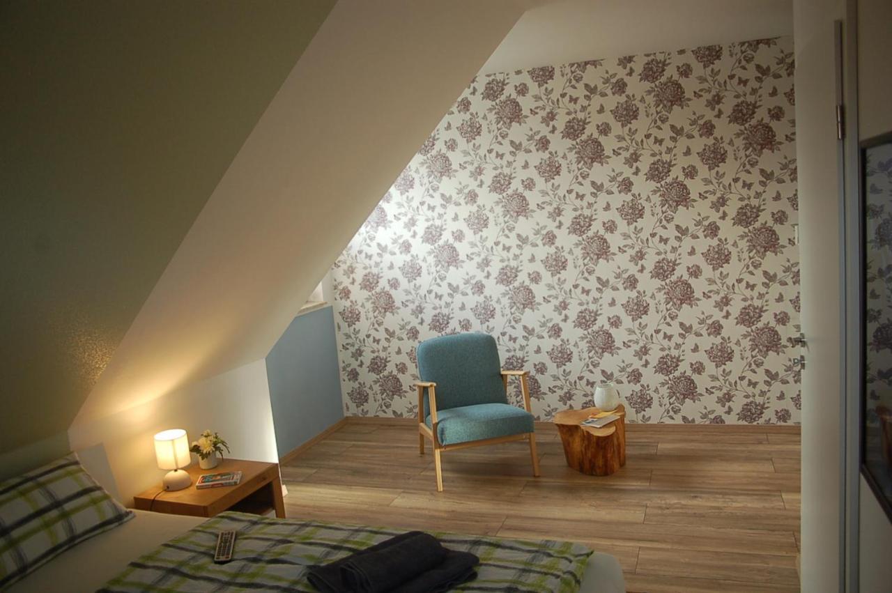 Behagliches Ferienhaus Zaunkoenig -Mit Kamin Und Sauna 塔内 外观 照片
