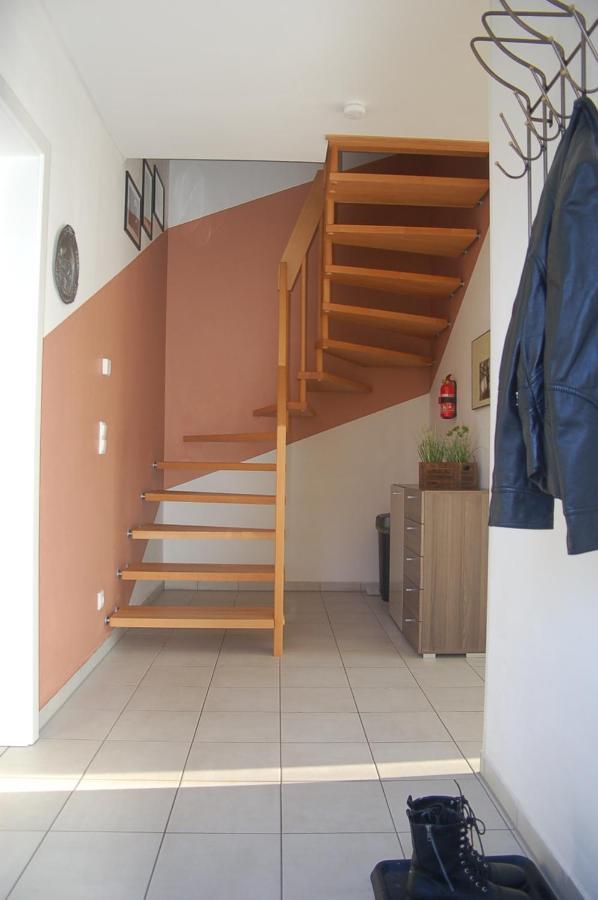 Behagliches Ferienhaus Zaunkoenig -Mit Kamin Und Sauna 塔内 外观 照片